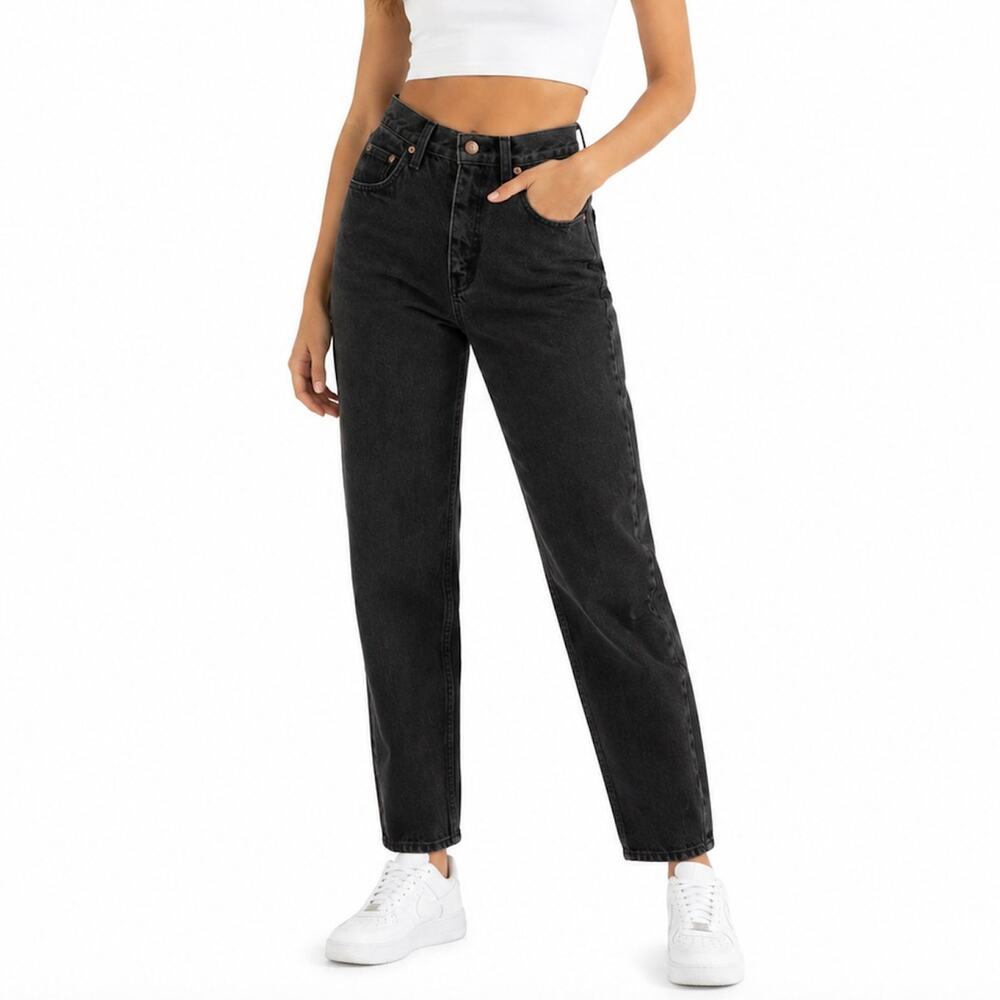 1990s Vintage Calvin Klein Jeans Black Straight Leg Tapered Mom Jeans Size 8